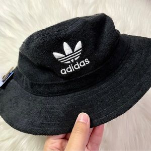 🆕 Adidas Originals Black Terry Cloth Bucket Hat